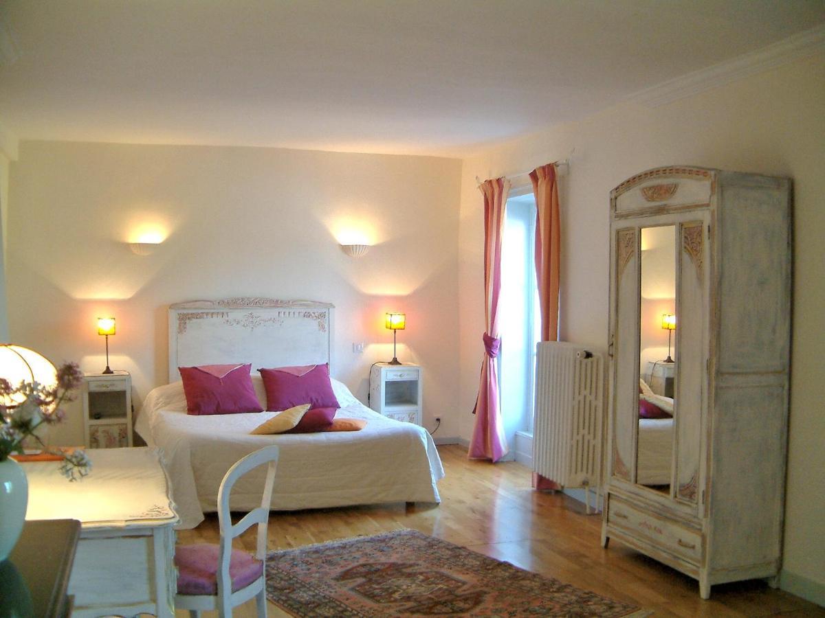Chambres D'Hotes "Le Calme" Denicé Esterno foto